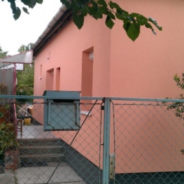 rózsaszín ház színezése